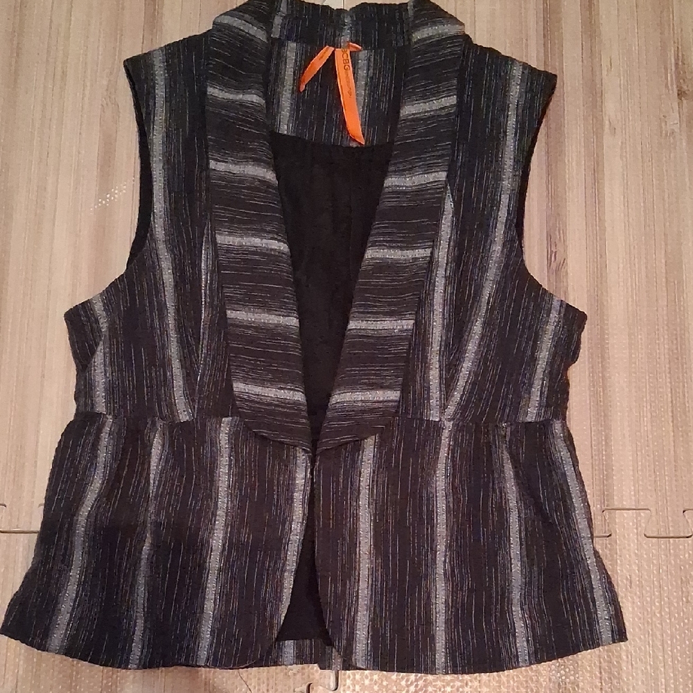 BCBGeneration Black Striped Sleeveless Vest